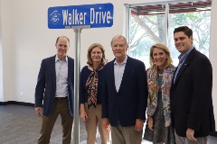 Ron Walker, his children, VC Board Chair Bland Proctor and VC President Dr. Jennifer Kent
